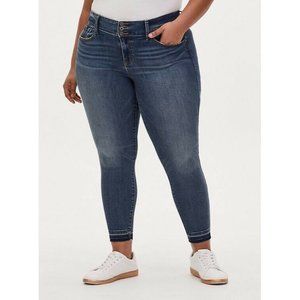 Torrid 14 Womens High Rise Raw Hem Jegging